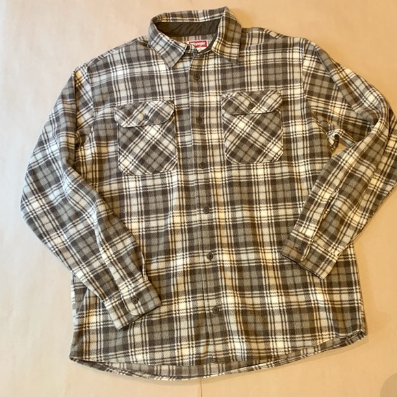 Wrangler Men’s L soft fleece flannel plaid